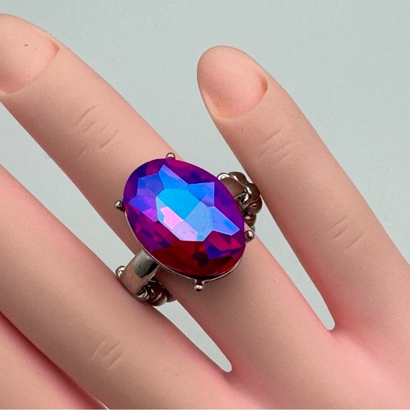 Silver Tone Stretch Ring Faceted Red Pink Purple Glass Statement Ring - Picture 4 of 7